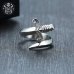 Bague Pirate Épée Corsaire Acier Inoxydable — Trésor Pirate (vue 2)