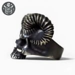 Bague Pirate Tête de Diable Acier Inoxydable — Trésor Pirate (vue 2)