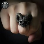 Bague Pirate Tête de Diable Acier Inoxydable — Trésor Pirate (vue 3)