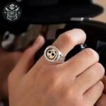 Bague Pirate Crâne Acier Inoxydable Homme — Trésor Pirate (vue 4)