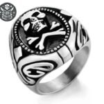 Chevalière Pirate Crâne Acier Homme