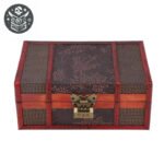 Coffre pirate en bois décoratif avec motifs floraux et loquet cadenassé, pour affaires importantes