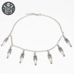 Collier Pirate Tête Mort Acier Femme — Trésor Pirate (vue 2)