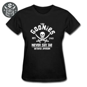T-shirt Noir Digitale 3D Confortable et Durable 1 T-shirt couleur noire avec design ’The Goonies’ crâne et épées croisées